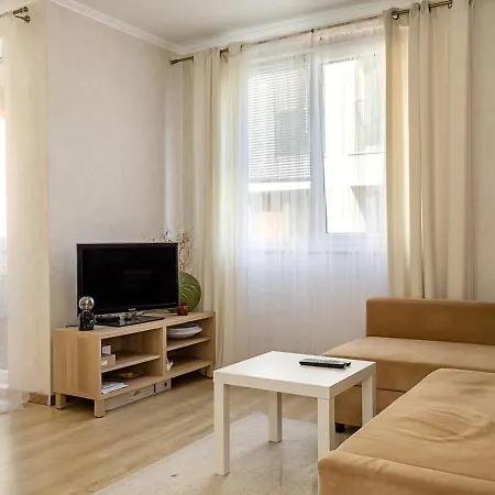 Апартаменти Aquarelle Briz - Cozy 1 Bedroom Flat With Balcony By Flat Manаger